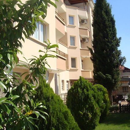 Hotel Astra Ravda Kültér fotó